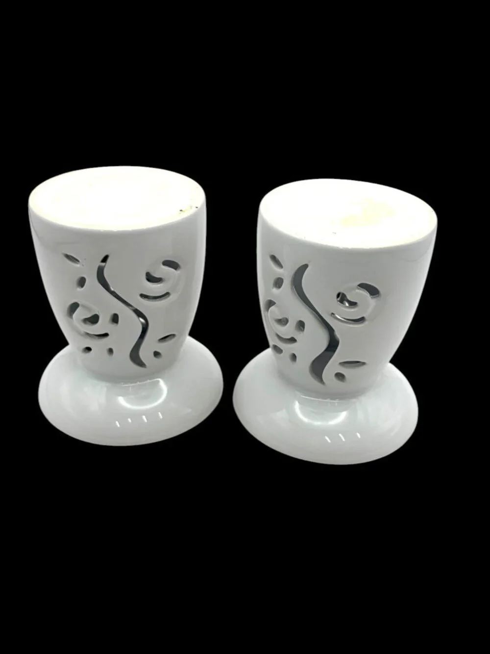 Pair of White Ceramic Wax Melt Burners / Oil Warmers Cutout Scroll Design